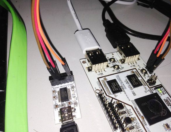  Câble série debug USB-TTL
