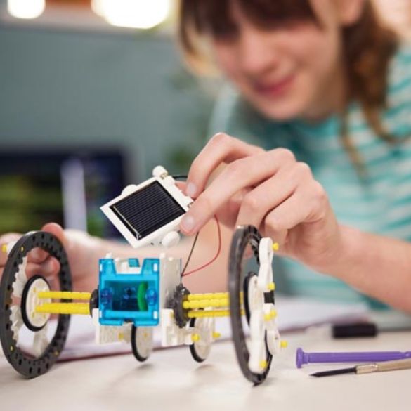  Robot solaire 14 en 1 KSR13